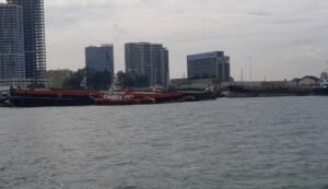 Ferry MV Oceanna 1 Mati Mesin di Dekat Pulau Penyengat, 2 Jam Penumpang Terombang-ambing