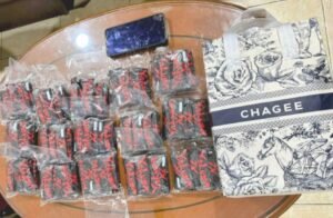 Pengedar 150 Pieces Cairan Vape Mengandung Obat Bius Ditangkap Usai Keluar dari Harbour Bay Batuampar