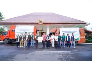 Pegadaian Berikan Bantuan Kepada Masyarakat Sumbar melalui Gubenur untuk Disalurkan ke Korban Bencana