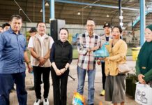 Amsakar-Li Claudia Salurkan 52.500 Paket Sembako Bersubsidi, Kendalikan Inflasi jelang Nataru