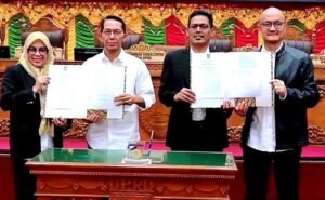 DPRD Batam dan Pemko Batam Sahkan Ranperda Kota Layak Anak Jadi Perda