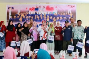 TP-PKK Batam Peringati Hari Ibu dengan Silaturahmi dan Aksi Sosial di Setokok dan Sijantung