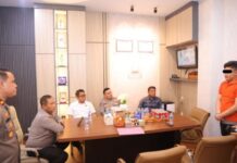 Kapolda Kepri Datangi Polsek Mengintrogasi Pembunuh Sadis Wanita Asal Lampung