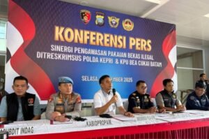 Modus Perjokian Pakaian Bekas Ilegal Via Bandara dan Pelabuhan di Batam Terungkap