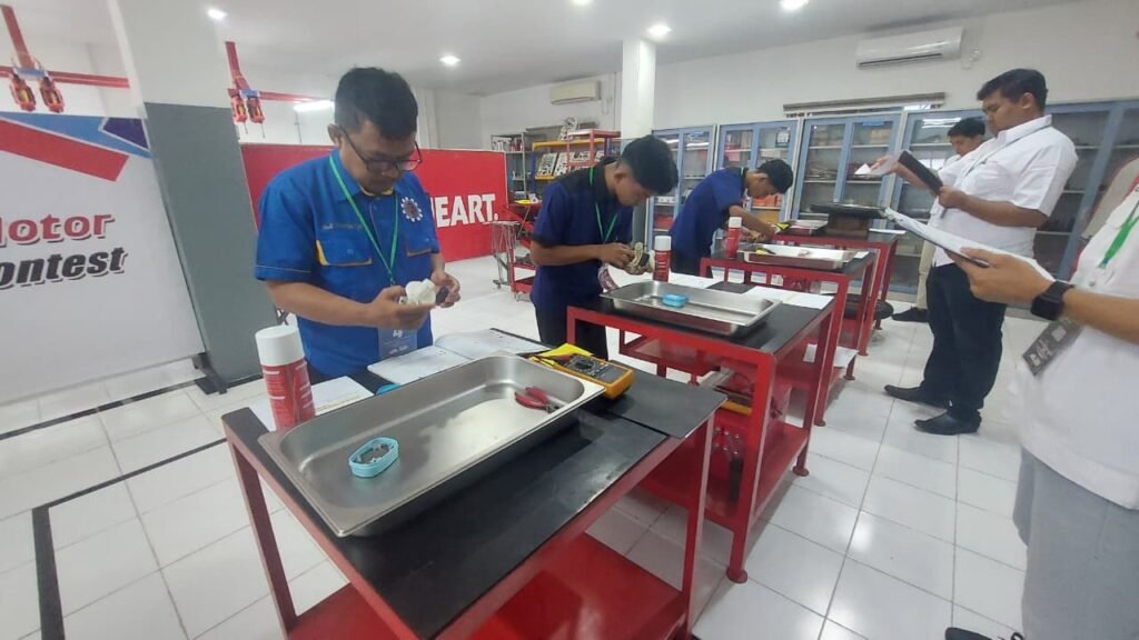 Kontes Siswa dan Guru SMK Binaan AHM 2025 Dorong Peningkatan Kompetensi Vokasi di Kepri