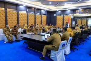 Bupati Roby Pimpin Rapat Staf Perdana Pemkab Bintan Tahun 2026
