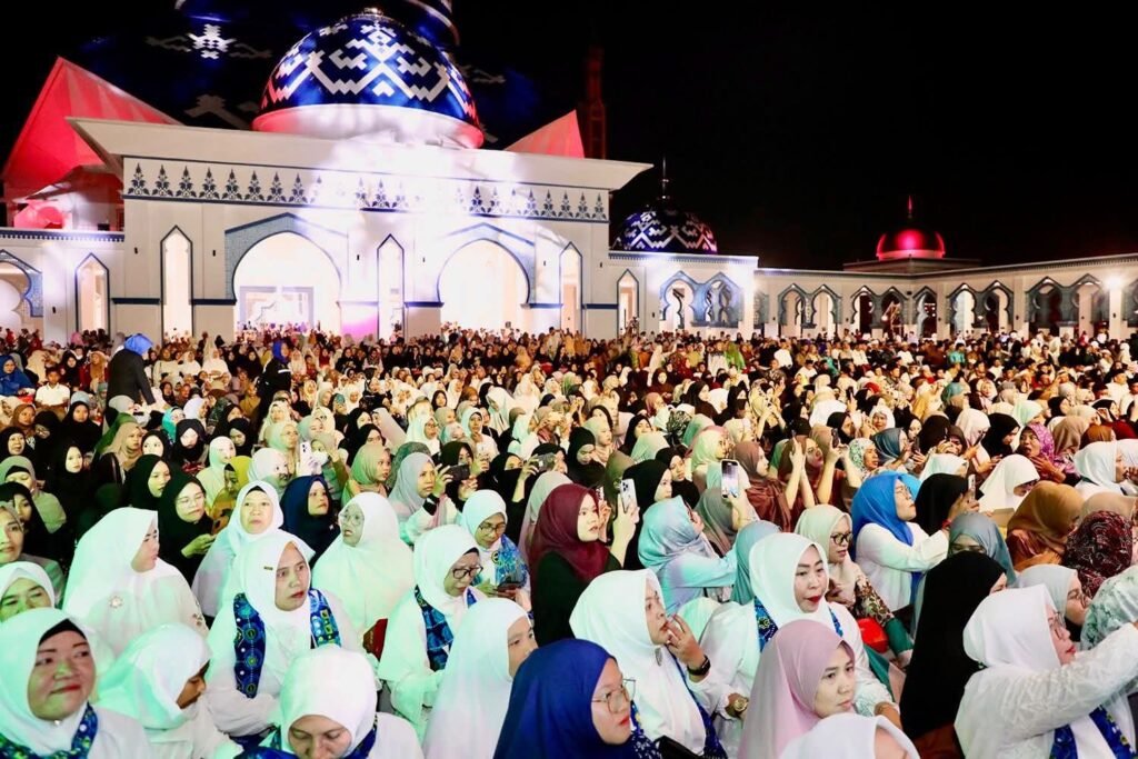 Ribuan Jemaah Hadiri Peringatan Isra Mikraj di Batam, Amsakar Serukan Penguatan Iman dan Harmoni Sosial