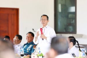 Amsakar-Li Claudia Temui Warga Rempang, Perkenalkan Program Sekolah Merah Putih Presiden Prabowo