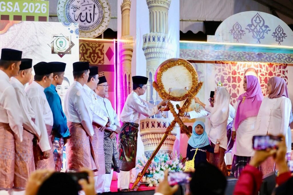 Amsakar-Li Claudia Resmi Buka MTQH XXXIV Nongsa, Antusias Warga Bikin Wali Kota Kagum