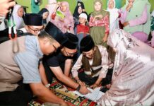 Safari Ramadan di Batuaji, Amsakar Serahkan Bantuan Rp115 Juta untuk Pembangunan Masjid