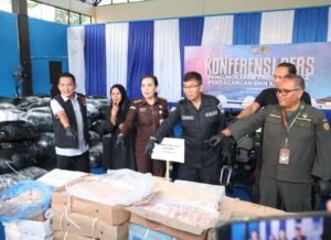 Polda Kepri Tangkap Dua Pelaku, Sita 5.037 Kotak Daging Ilegal dari Singapura