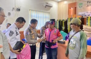 593 Jukir di Batam Teken Surat Pernyataan Perparkiran di Tepi Jalan