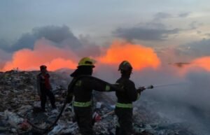 Terbakar Lagi, Rantis Karhutla Bolak-balik Padamkan Api di TPA Telaga Punggur