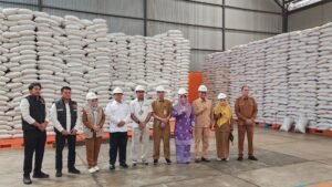Wagub Nyanyang Turun Langsung, Pastikan 6.700 Ton Beras Aman Jelang Ramadan