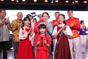 Semarak Festival Cap Go Meh, Li Claudia Apresisasi Penampilan Anak-anak