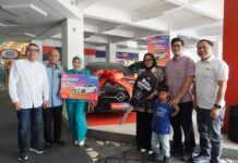 Pelanggan Asal Medan Bawa Pulang Mobil Mewah dari Telkomsel