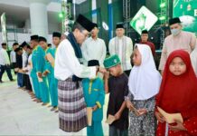 Malam Nuzululqur’an di Batam, Amsakar Berbuka Puasa Bersama Anak Yatim dan Ajak Cintai Al-Qur’an