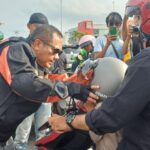 Peduli Keselamatan, HDCI Batam dan Kepri Bagikan Helm Gratis dan takjil di Bulan Ramadan