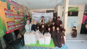 Pegadaian Kanwil Pekanbaru Gelar Program “Mengetuk Pintu Langit” Bagi-Bagi Takjil untuk masyarakat