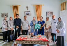 Ketua YKI Bintan Serahkan Sembako hingga Vitamin pada 90 Warga dan Penyintas Kanker