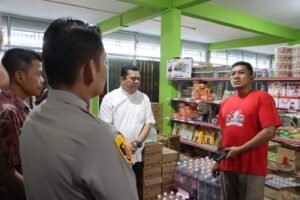 Sekda Bintan Tinjau Pasar Murah, Pastikan Stabilitas Harga dan Stok Bahan Pokok