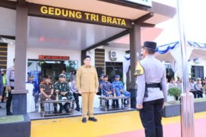 Bacakan Amanat Kapolri, Bupati Roby Pimpin Apel Gelar Pasukan Ops Ketupat Seligi 2026 di Mapolres Bintan