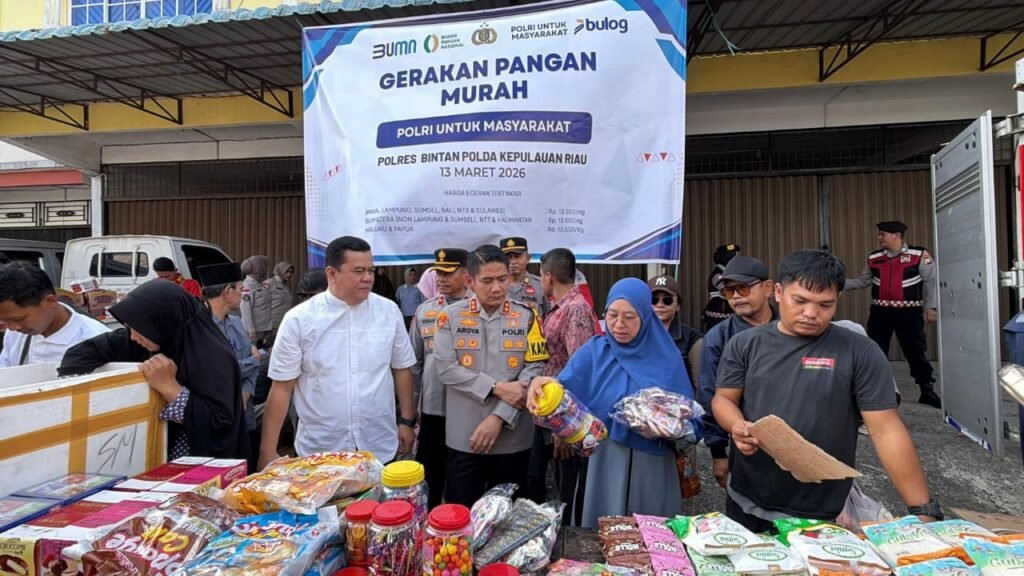 Jaga Stabilitas Pangan, Kapolres Bintan Pantau Langsung Pasar Murah di Tanjung Uban