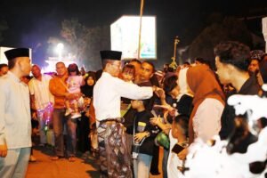 Pawai Takbir Meriahkan Malam Idulfitri di Batam, Puluhan Kendaraan Hias Pukau Warga