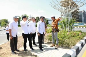 Amsakar Tinjau Proyek Taman hingga Infrastruktur Jalan dan Drainase