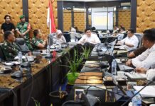 Respons Cepat Kekeringan, Bupati Roby Instruksikan OPD Gotong Royong Salurkan Air Bersih