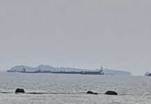 Heboh Penampakan Pulau Seperti Orang Tidur Telentang di Batam