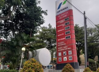 Isu Gangguan Pasokan BBM Akibat Perang AS-Israel Vs Iran, Masyarakat Berbondong ke SPBU