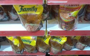 Kemendag Gelar Diskon Dorong Daya Beli Masyarakat Batam, Ayam Beku di Supermarket Rp 64 Ribu Per Kg