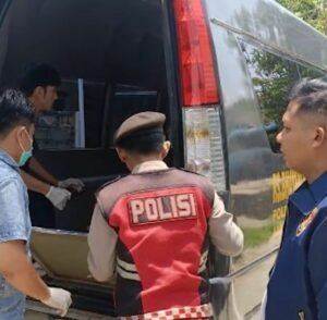 Cemburu Bikin Seorang Gay di Batam Bunuh ‘Lakinya’