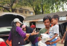 Peduli Dhuafa Persatuan Janda Berbagi Takjil dan Sembako di Harapan Indah Bekasi