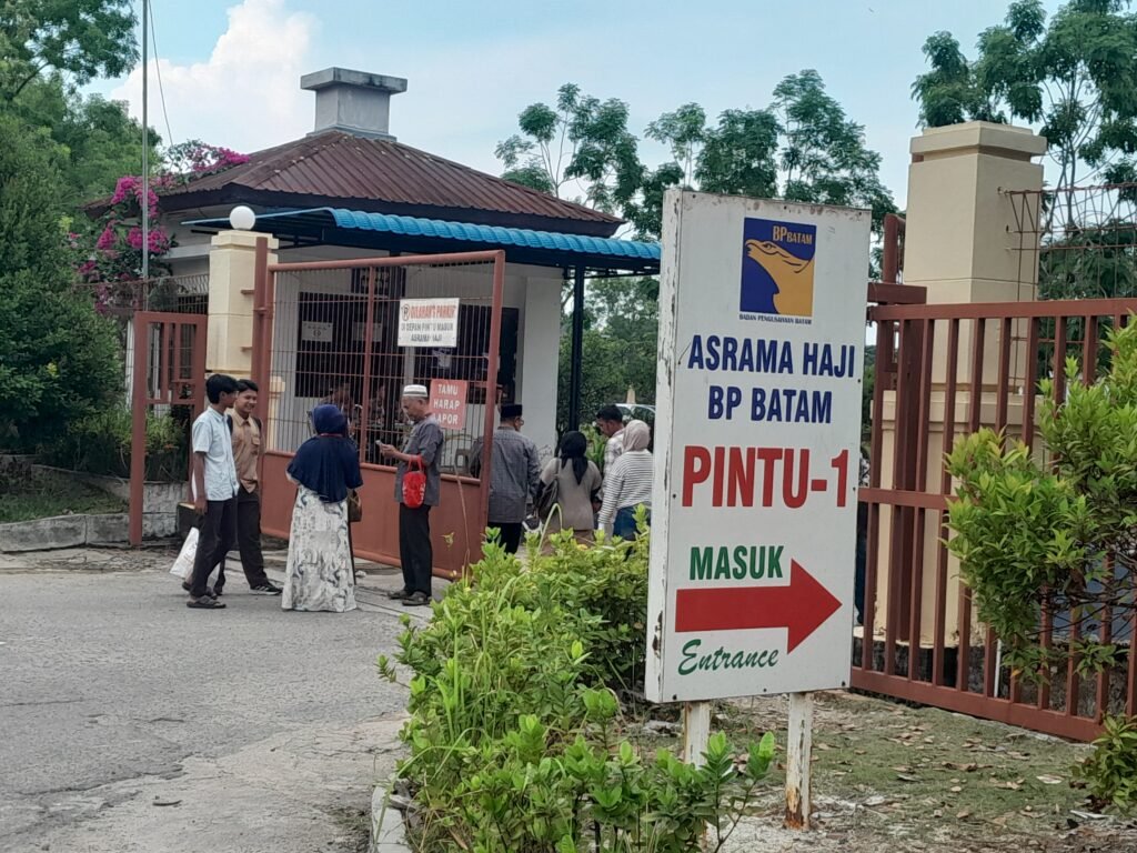 439 JCH Kloter 4 Embarkasi Batam asal Pekanbaru Terbang ke Madinah Via Hang Nadim