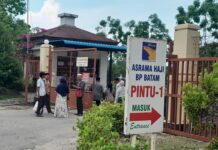 439 JCH Kloter 4 Embarkasi Batam asal Pekanbaru Terbang ke Madinah Via Hang Nadim