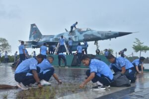 Lanud Raja Haji Fisabilillah Gelar Kerja Bakti Sambut HUT TNI Angkatan Udara Ke-80
