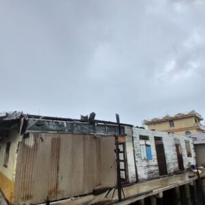 Puting Beliung Terjang Sejumlah Rumah di Kota Batam