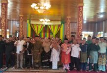 Jaga Kekompakan dan Berbagi, PGRI Cabang Lingga Gelar Halal Bihalal Lintas Generasi