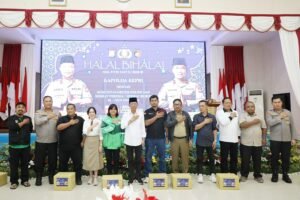 Amsakar-Li Claudia Hadiri Halalbihalal Polda Kepri, Ajak Driver Online dan Buruh Jaga Stabilitas Batam