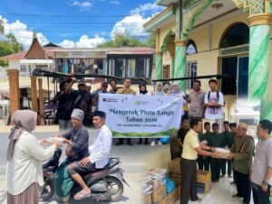 Pegadaian Kanwil II Pekanbaru Kembali Gelar “Mengetuk Pintu Langit” Lewat Aksi Berbagi Makanan