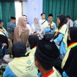 JCH Bintan Berangkat ke Madinah Hari Ini, Pesan Wabup Deby Maryanti agar Jamaah Saling Jaga dan Kompak
