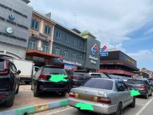 Trotoar di Greenland Batam Beralih Fungsi Jadi Lahan Parkir, Publik Soroti Penataan Kota