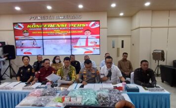 Polresta Barelang Bakar Sabu 1 Kg, puluhan Ekstasi, Ribuan Vape Narkotika, Amankan 13 Tersangka