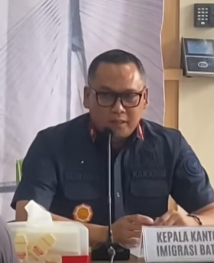 Kepala Imigrasi Kelas I Batam, Kepulauan Riau, Hajar Aswad