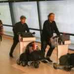 Ratusan Orang Serta Jamaah Umroh Belum Bisa Pulang ke Tanah Air, Ini Penjelasan Kemlu RI