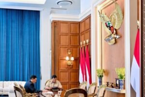 Luhut Lapor Prabowo Ngabari 3 Bulan ke Depan Ekonomi Nasional masih Aman