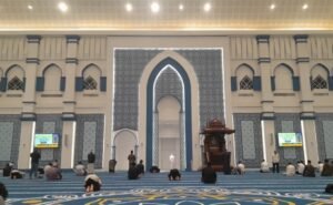 Batam Butuh 9.000 Hewan Kurban, Prabowo Bantu Satu Sapi Limosin di Masjid Agung Raja Hamidah