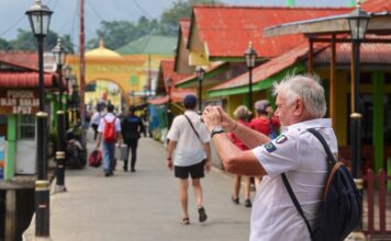 Pulau Penyengat, Jembatan Lintas Generasi Menuju Pariwisata BerkelanjutanÂ